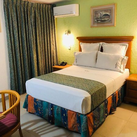 Hotel Francis Culiacan Luaran gambar