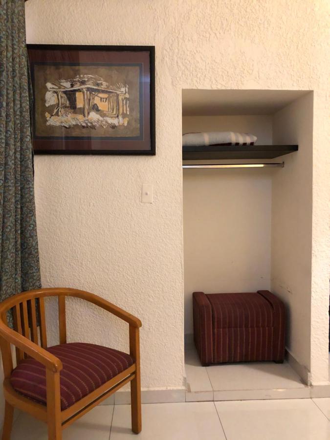 Hotel Francis Culiacan Luaran gambar