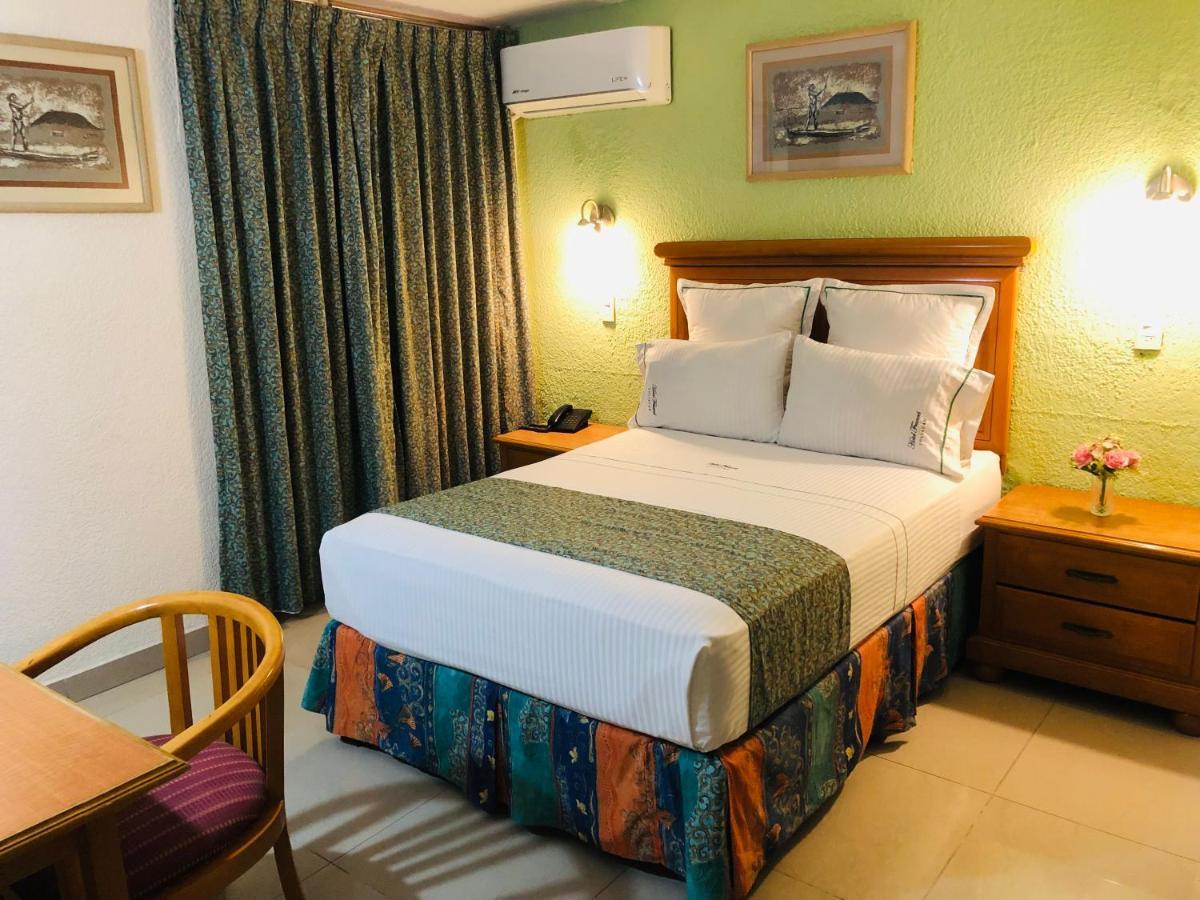 Hotel Francis Culiacan Luaran gambar